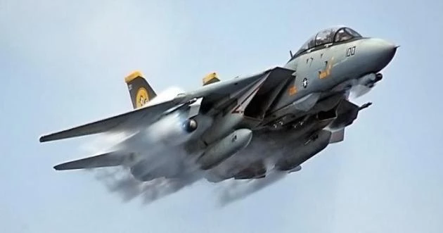 Αυτό είναι το jet που… ξελάσπωσε την Αεροπορία της υπερδύναμης (βίντεο)